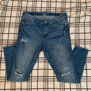 Old Navy Rockstar Super skinny Jeans